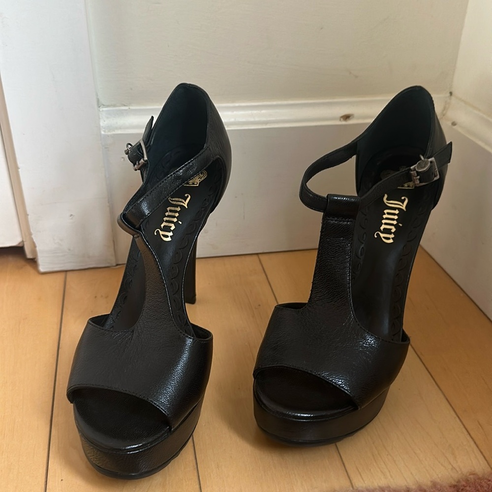 Juicy Black Heels